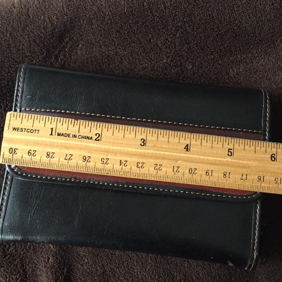 Wallet NWOT - Picture 5 of 6